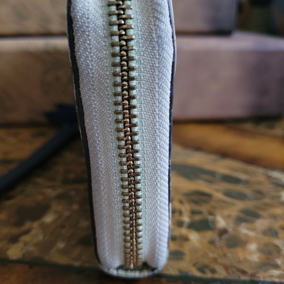 Tory Burch Multicolor Floral Clutch - Picture 4 of 6